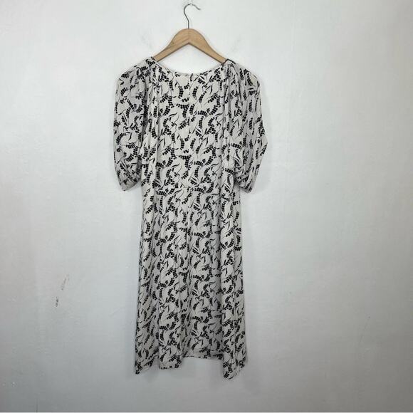 Lewit Black White Floral Silk Slit Neck Tulip Sleeves Dress Size 14 - Picture 4 of 16